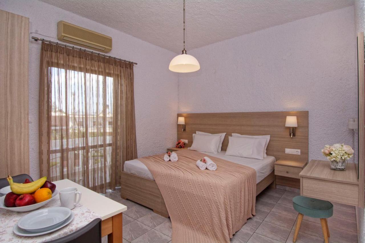 Studios George Палеохора Екстер'єр фото
